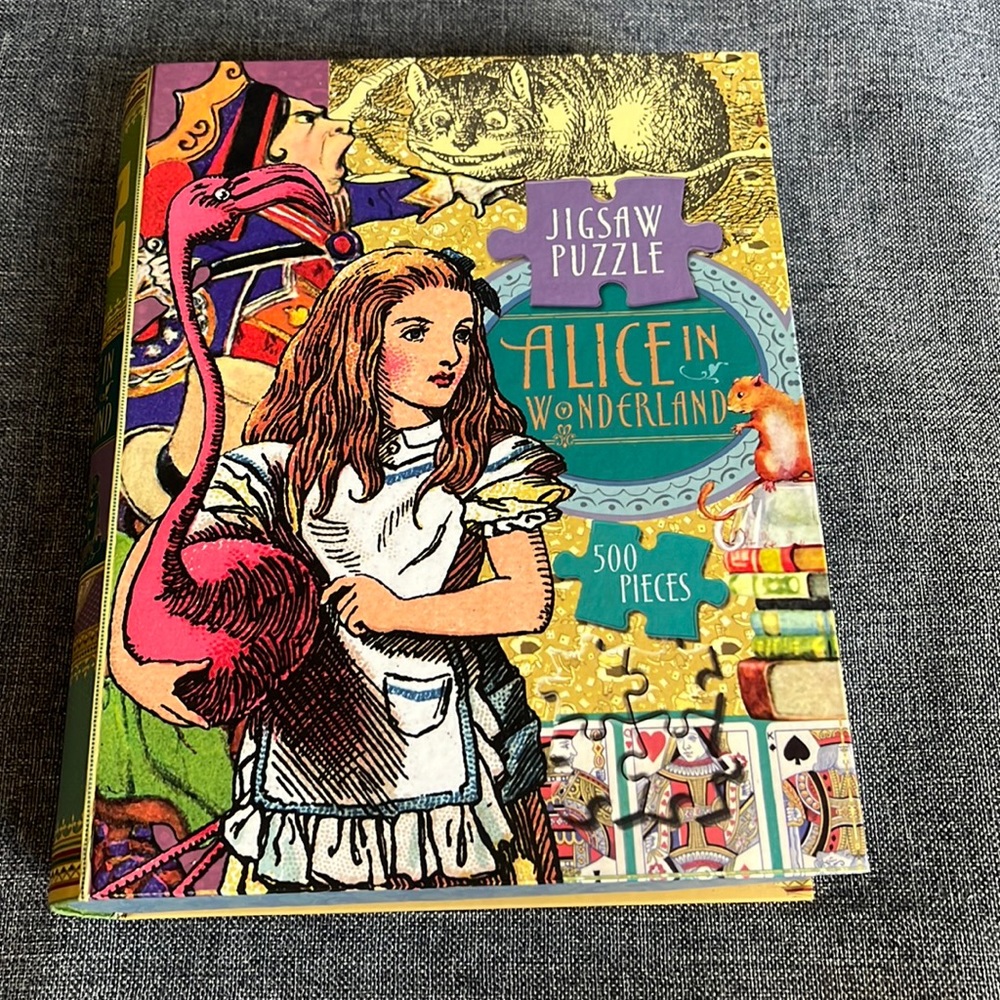 Alice in Wonderland 500 Piece Jigsaw Puzzle